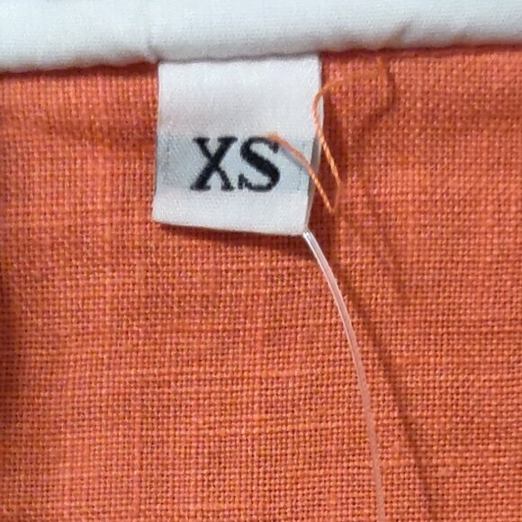 Bryn Walker Linen Scoop Neck Front Button Top NEW WITH TAGS SIZE XS - Picture 3 of 5